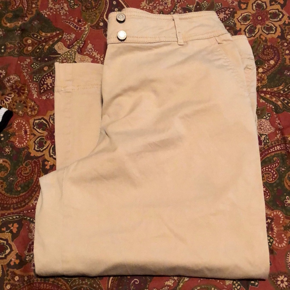 Tan stretch capris